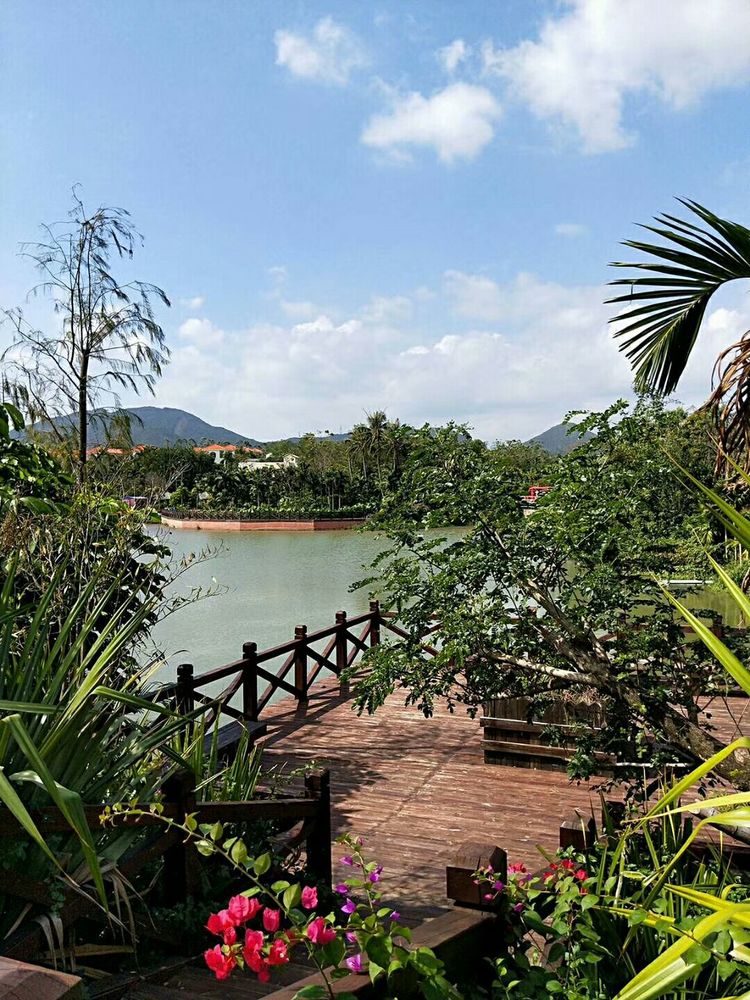 Come to Sanya Zhongliao village, and experience "slow" life
