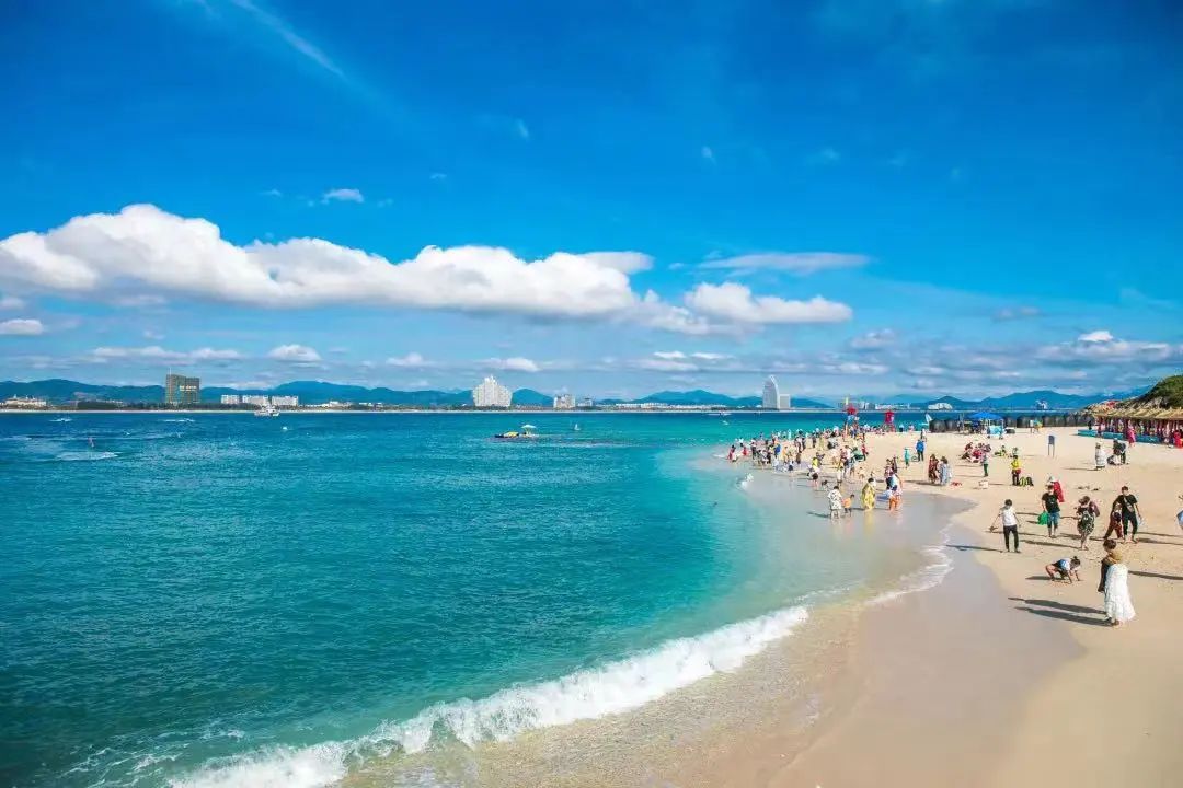 Free Places to Go in Sanya: Bays