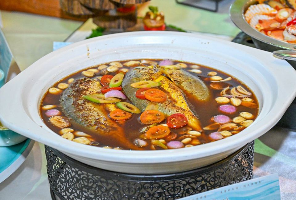 Braised Fish in Lentil Paste