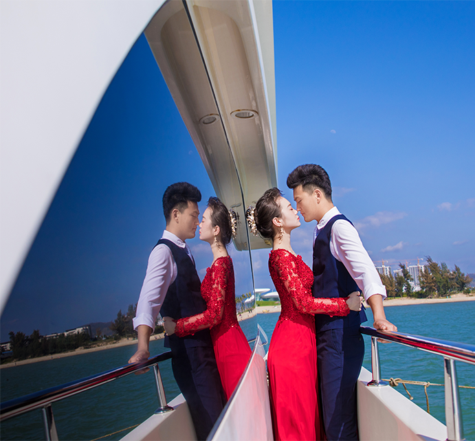 爱诺情海游艇拍摄基地.jpg